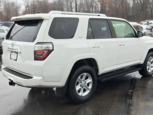 Used 2016 Toyota 4Runner SR5 image 6