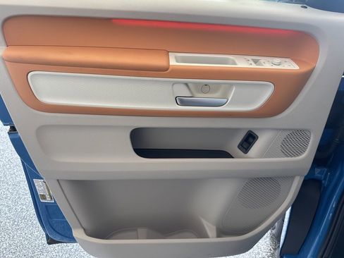 New 2025 Volkswagen ID. Buzz 1st Edition image 14