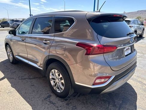 Used 2019 Hyundai Santa Fe SE AWD/4WD image 4