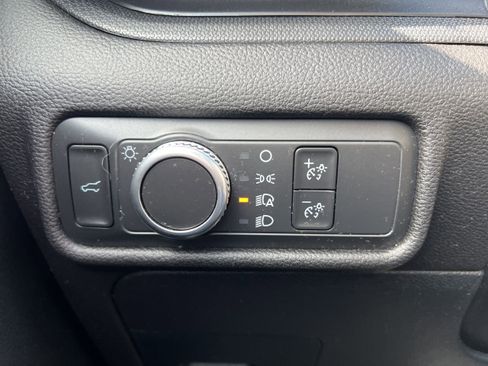 Used 2022 Ford Explorer 4WD image 16