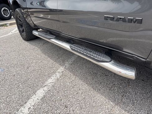 Used 2019 RAM 1500 Big Horn RWD image 3