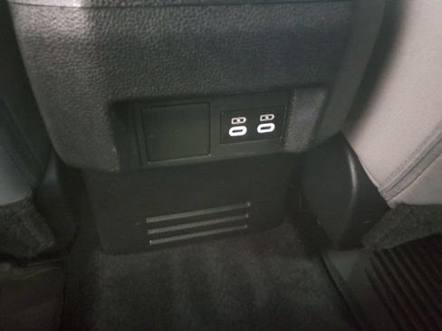 Used 2024 Toyota Tacoma TRD Sport AWD/4WD image 20