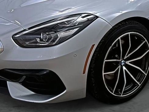 Used 2021 BMW Z4 sDrive30i w/ Convenience Package image 7