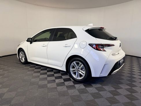Used 2019 Toyota Corolla SE w/ Carpet Mat Package image 6
