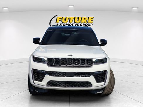 New 2026 Jeep Grand Cherokee L Summit w/ Obsidian Package AWD/4WD image 3