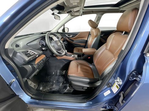 Used 2023 Subaru Forester Touring image 21