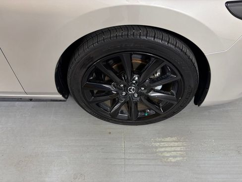 Used 2024 MAZDA MAZDA3 s FWD image 10