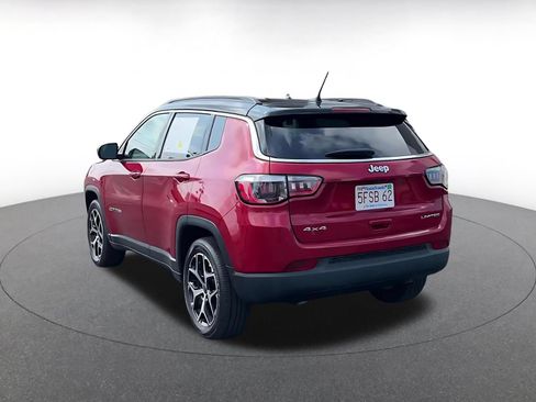 Used 2025 Jeep Compass Limited AWD/4WD image 11