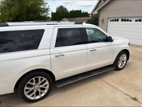 Used 2018 Ford Expedition Max Limited w/ Equipment Group 302A AWD/4WD image 2