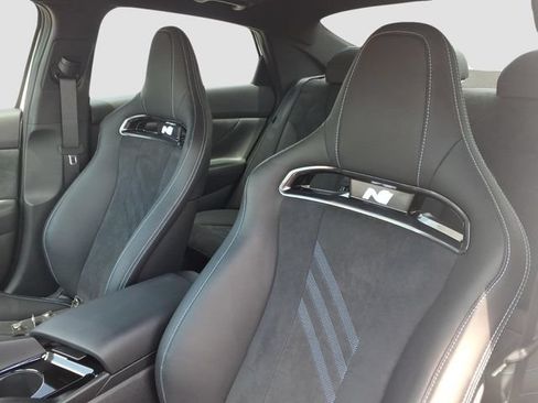 Used 2025 Hyundai Elantra N FWD image 17