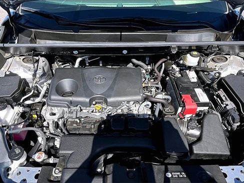 Used 2023 Toyota RAV4 XLE image 9