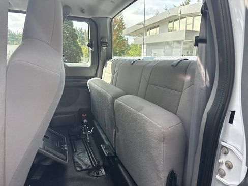 Used 2007 Ford F250 XL RWD image 12