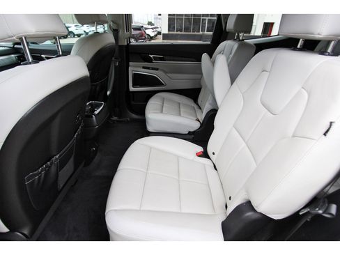 Certified 2024 Kia Telluride SX FWD image 11