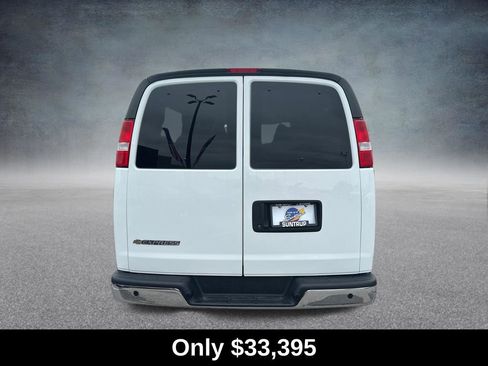 Used 2023 Chevrolet Express 3500 LT w/ LT Preferred Equipment Group RWD image 4