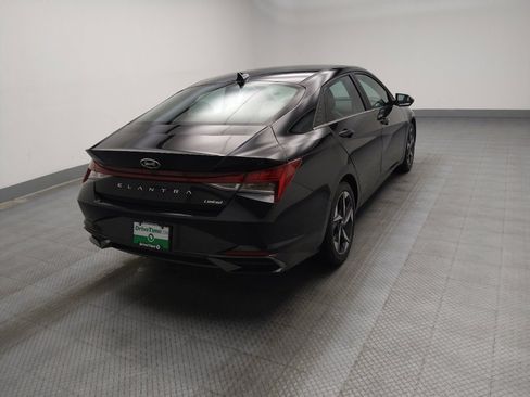 Used 2023 Hyundai Elantra Limited image 9