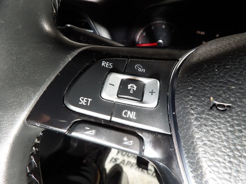 Used 2022 Volkswagen Passat 2.0T FWD image 18