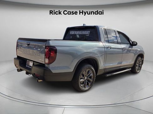 Used 2024 Honda Ridgeline Sport image 7