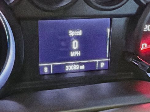 Used 2023 Chevrolet Silverado 1500 Custom RWD image 8
