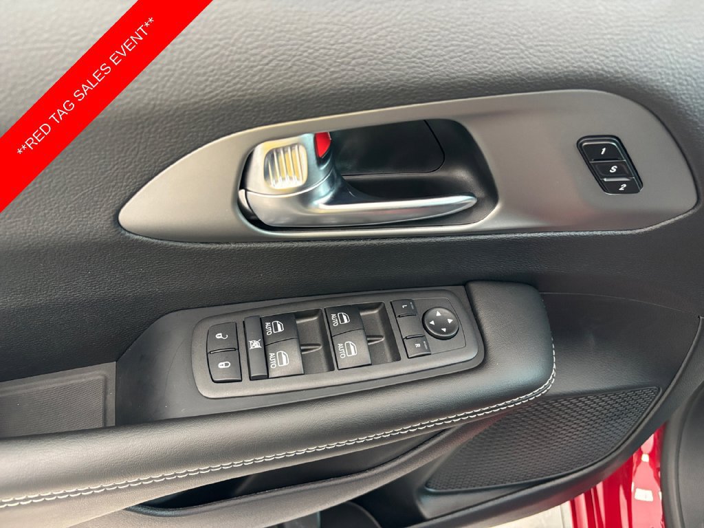 New 2027 Chrysler Pacifica Select FWD image 23