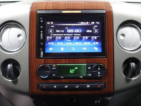 Used 2005 Ford F150 Lariat AWD/4WD image 25