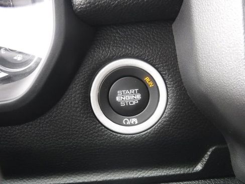 Used 2025 RAM 1500 Laramie w/ Sport Appearance Package image 32