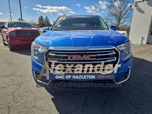 Used 2024 GMC Terrain SLT image 9