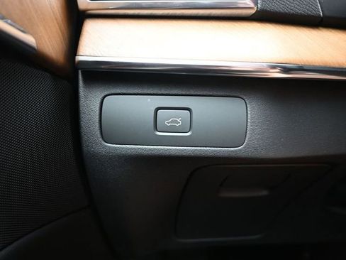 Used 2023 Volvo XC90 B6 Plus w/ Protection Package Premier AWD/4WD image 29