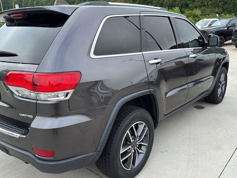 Used 2019 Jeep Grand Cherokee Limited AWD/4WD image 3