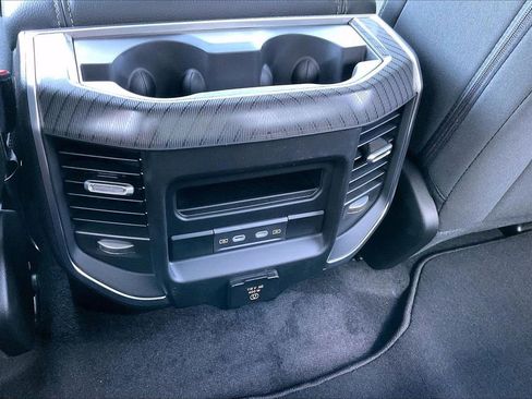 New 2026 RAM 1500 4x4 Crew Cab image 17