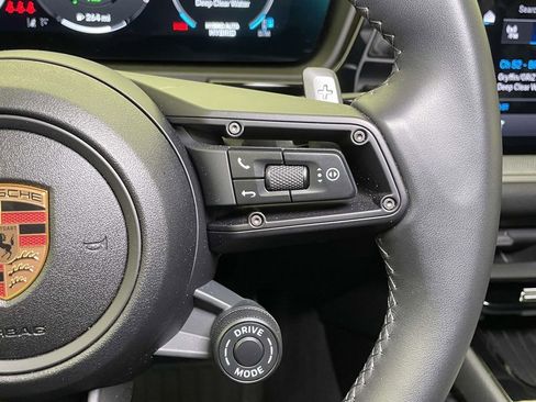 Used 2025 Porsche Cayenne S image 42