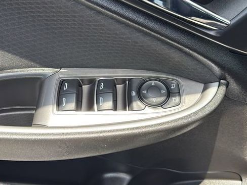 Used 2023 Chevrolet Malibu LT image 12