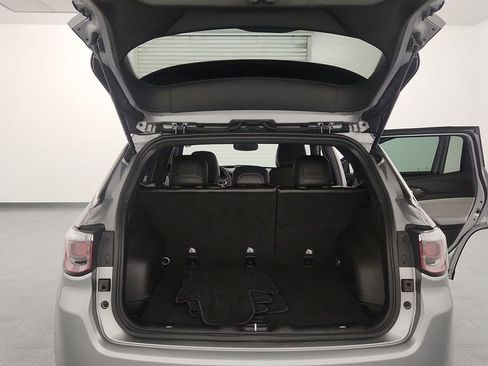 Used 2023 Jeep Compass Limited AWD/4WD image 25