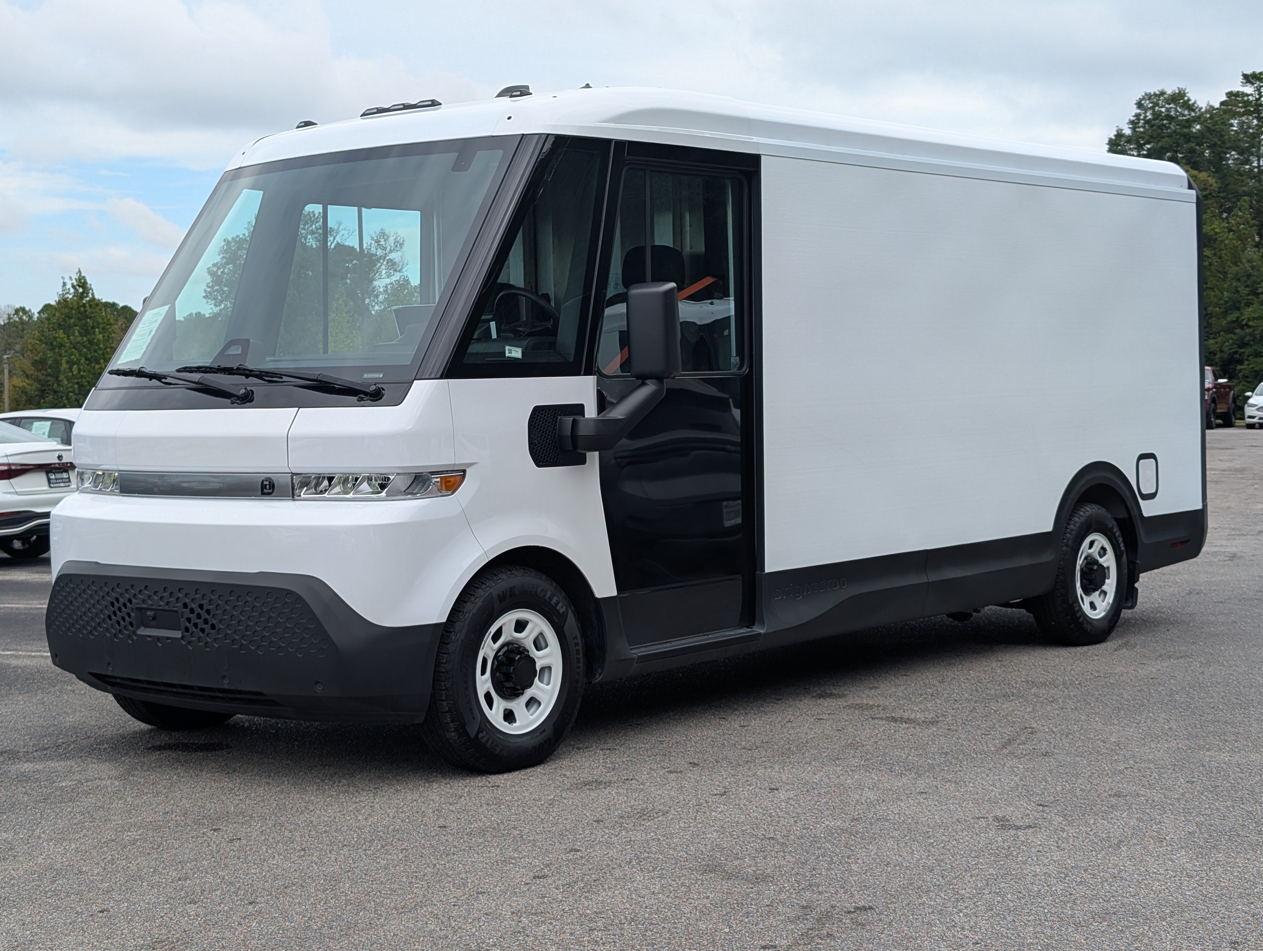 Used 2024 Chevrolet Brightdrop 600 w/ Commercial Equipment Package AWD/4WD image 5