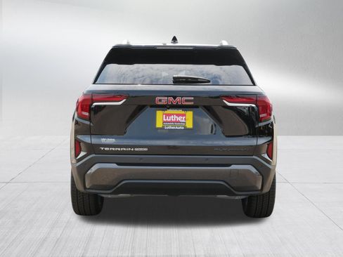 Used 2025 GMC Terrain Elevation w/ Elevation Premium Package AWD/4WD image 6