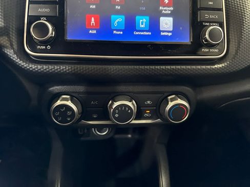Used 2023 Nissan Kicks S FWD image 27