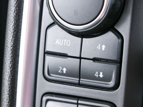 Used 2020 Chevrolet Silverado 1500 LT Trail Boss AWD/4WD image 21