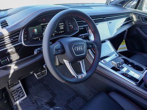 New 2026 Audi SQ7 Prestige image 13