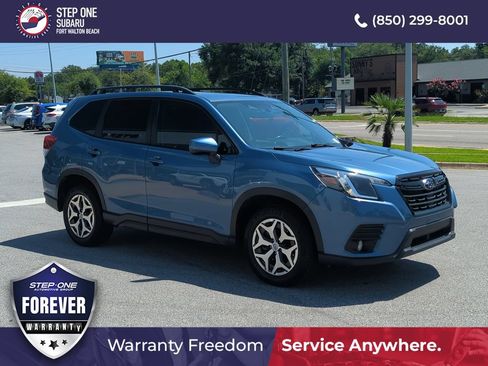 Used 2022 Subaru Forester Premium w/ Popular Package #2 AWD/4WD image 9