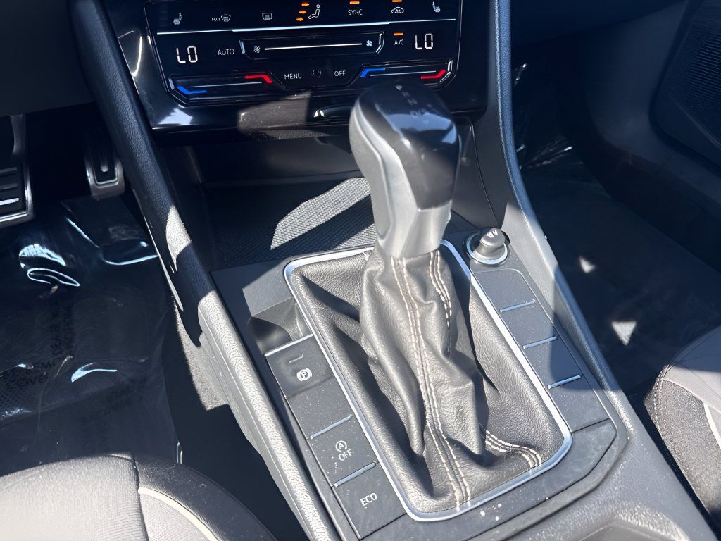 Used 2025 Volkswagen Jetta Sport FWD image 13