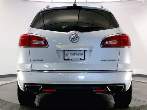 Used 2016 Buick Enclave Leather FWD image 3