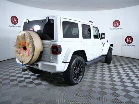 Used 2021 Jeep Wrangler Unlimited Sahara image 8
