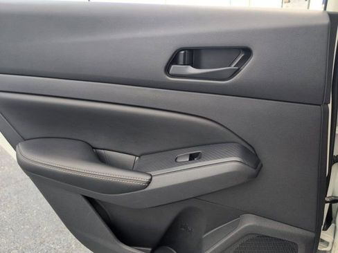 Used 2025 Nissan Altima 2.5 SV FWD image 26