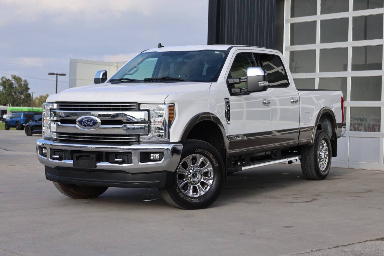 Used 2019 Ford F250 Lariat w/ Chrome Package AWD/4WD image 3