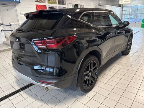 Used 2024 Chevrolet Blazer LT w/ LPO, Black Grille Bar Package image 3