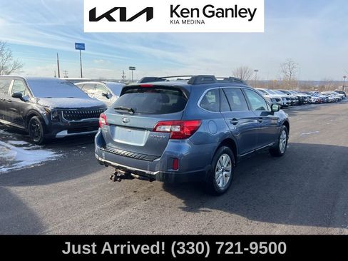 Used 2015 Subaru Outback 2.5i Premium image 5