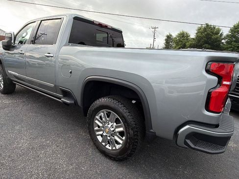 New 2026 Chevrolet Silverado 2500 High Country w/ High Country Premium Package AWD/4WD image 11