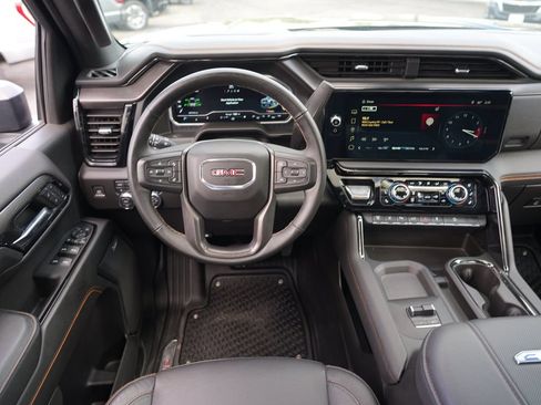 Used 2024 GMC Sierra 2500 AT4 w/ AT4 Premium Plus Package AWD/4WD image 21