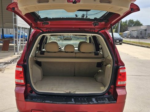 Used 2009 Ford Escape XLT image 10