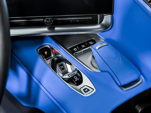 Used 2023 Chevrolet Corvette Stingray Premium Conv w/ Z51 Performance Package RWD image 37