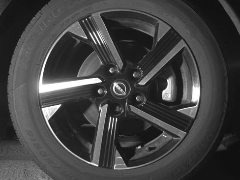 Used 2025 Nissan Sentra SV FWD image 13
